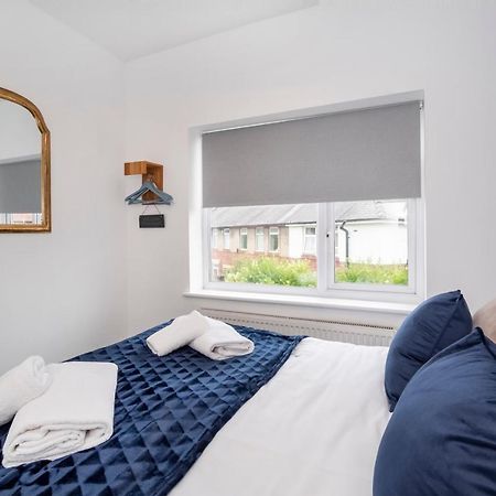 Vila Stylish Hot Tub House With Free Parking! York Exteriér fotografie