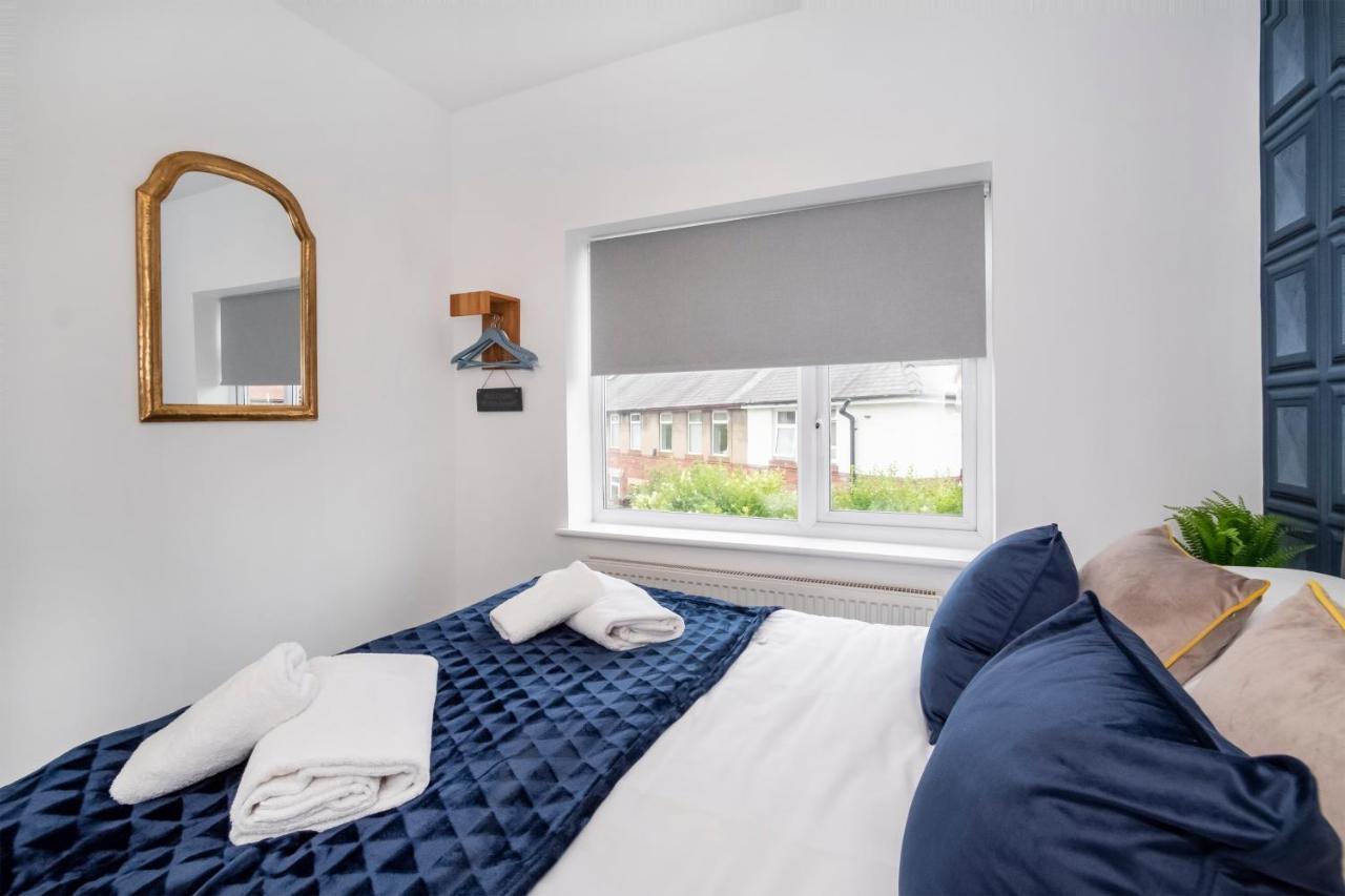 Vila Stylish Hot Tub House With Free Parking! York Exteriér fotografie